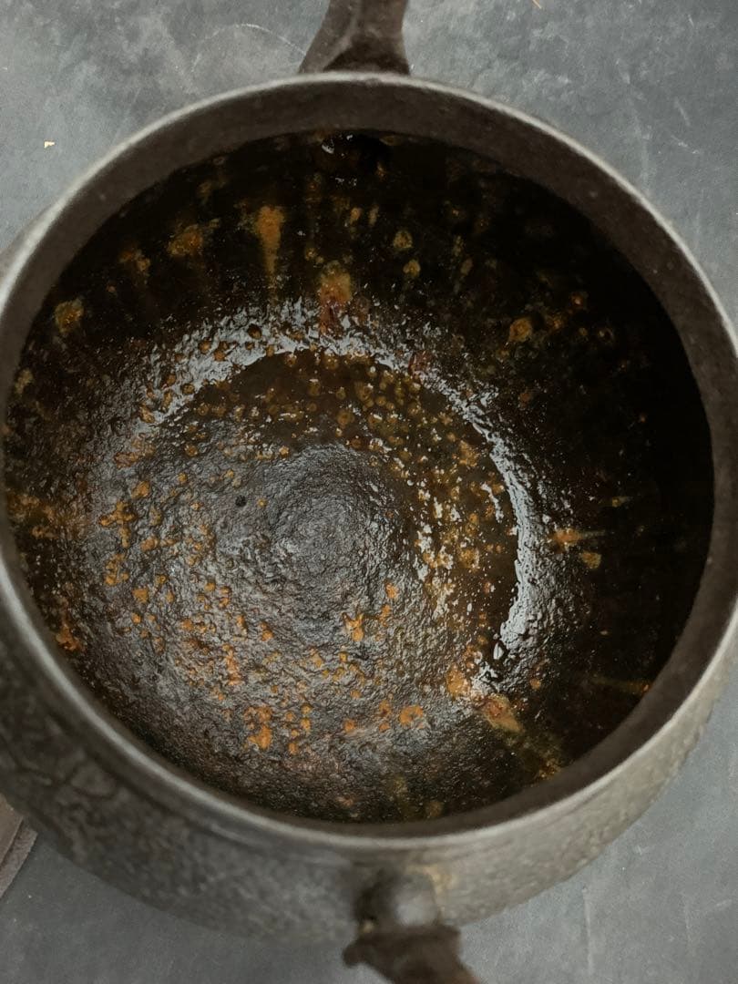 南部鉄瓶　葡萄蝶図　鉄瓶　茶道具　約2.3リットル