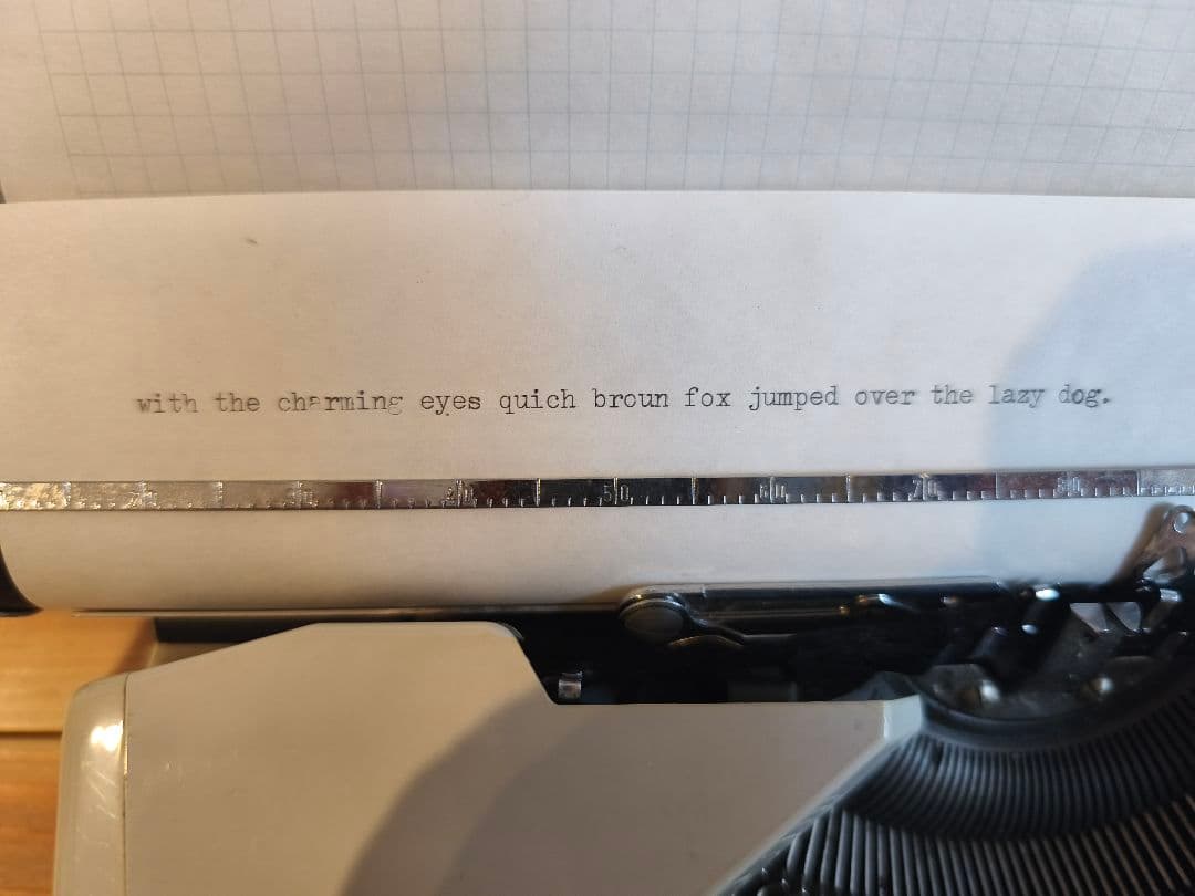 Hermes Baby タイプライター 実動確認済 ヴィンテージ名機 付属品付