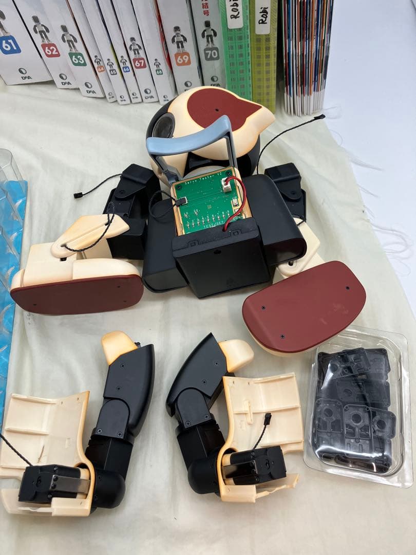 DeAGOSTINI Robi 未開封54-70号 冊子1-53有　組立中