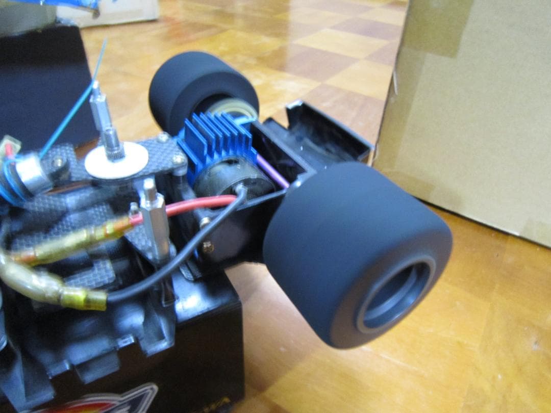 やなうぃ　1/10 タミヤ　F103RM　トヨタTS020 カスタム