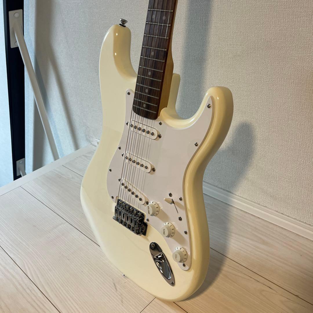 ギター squier by fender stratocaster