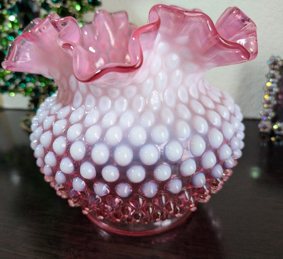 フェントン　ラージ　ピンクホブネイルオパルセントガラス　ラウンドベース