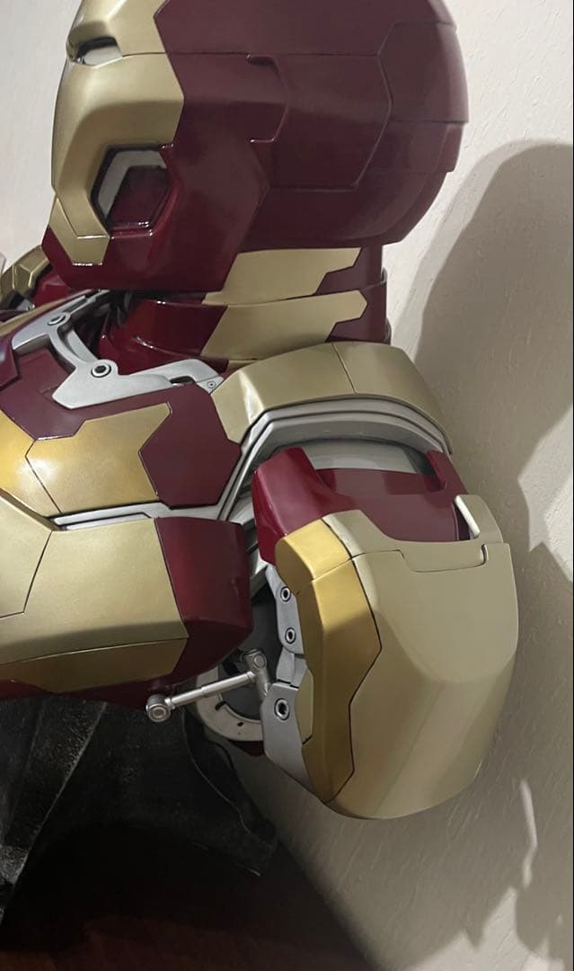 アイアンマン マーク42 サイドショウ 1/1 ライフサイズバスト