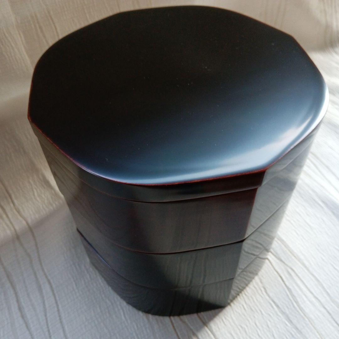 溜塗漆器・未使用・縁起良い八角形三段重箱