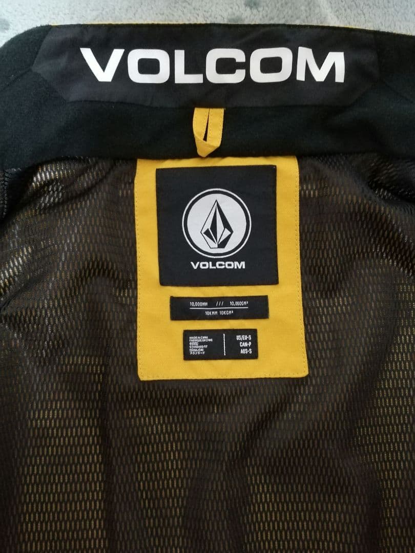 volcom スノーボードウェア　上下セット