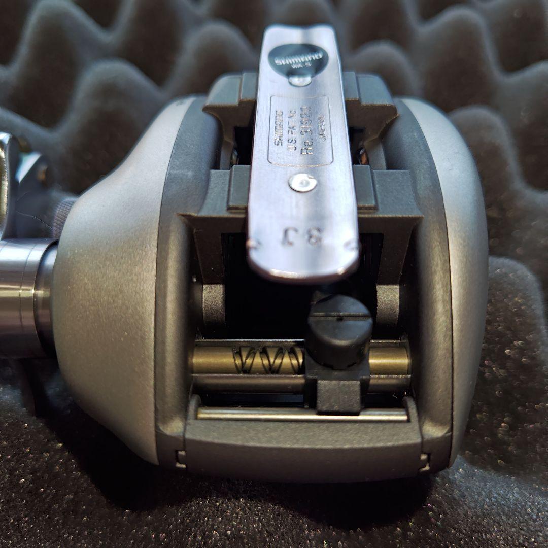 シマノ スコーピオン メタニウムXT 銀メタ 左巻き デッドストック