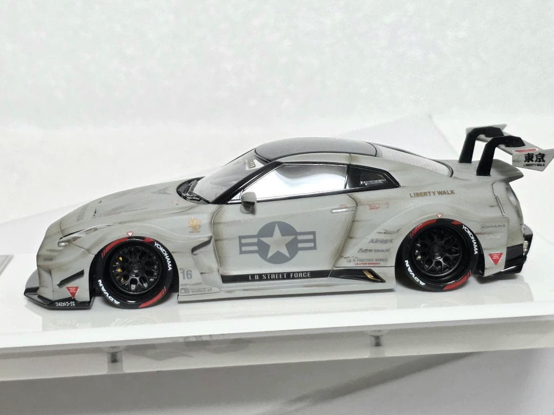 リバティウォーク 限定 Make Up GT-R LBWK1/43サイン入り
