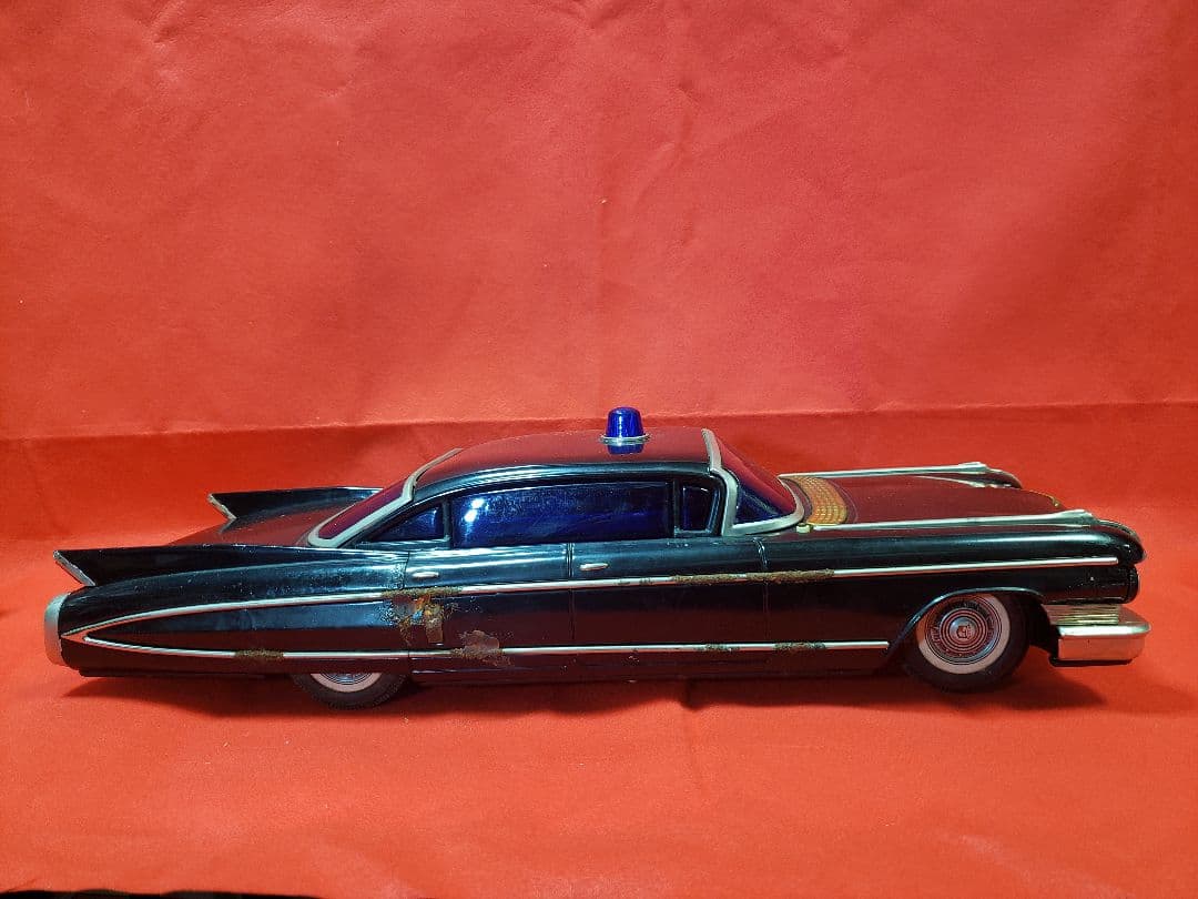 ヨネザワ ダイヤモンド　ラジコン　覆面パトカー？ キャディラック　４６cm！