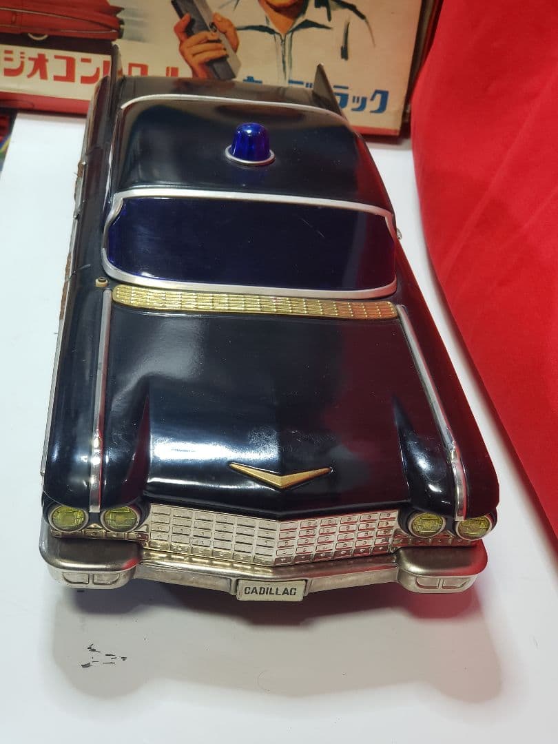 ヨネザワ ダイヤモンド　ラジコン　覆面パトカー？ キャディラック　４６cm！