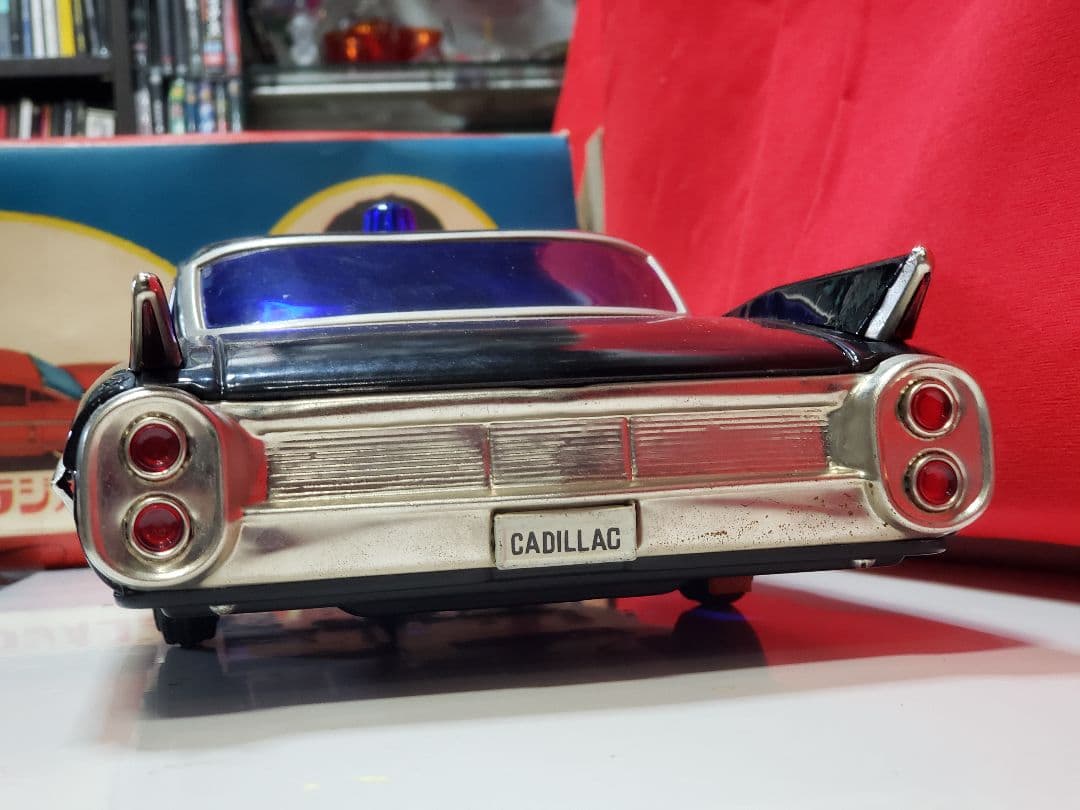 ヨネザワ ダイヤモンド　ラジコン　覆面パトカー？ キャディラック　４６cm！