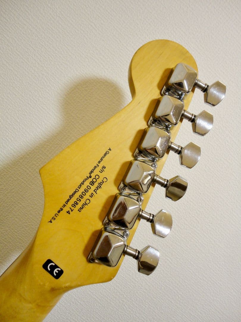 【メンテ済】Squier ストラトキャスター ダコタレッド