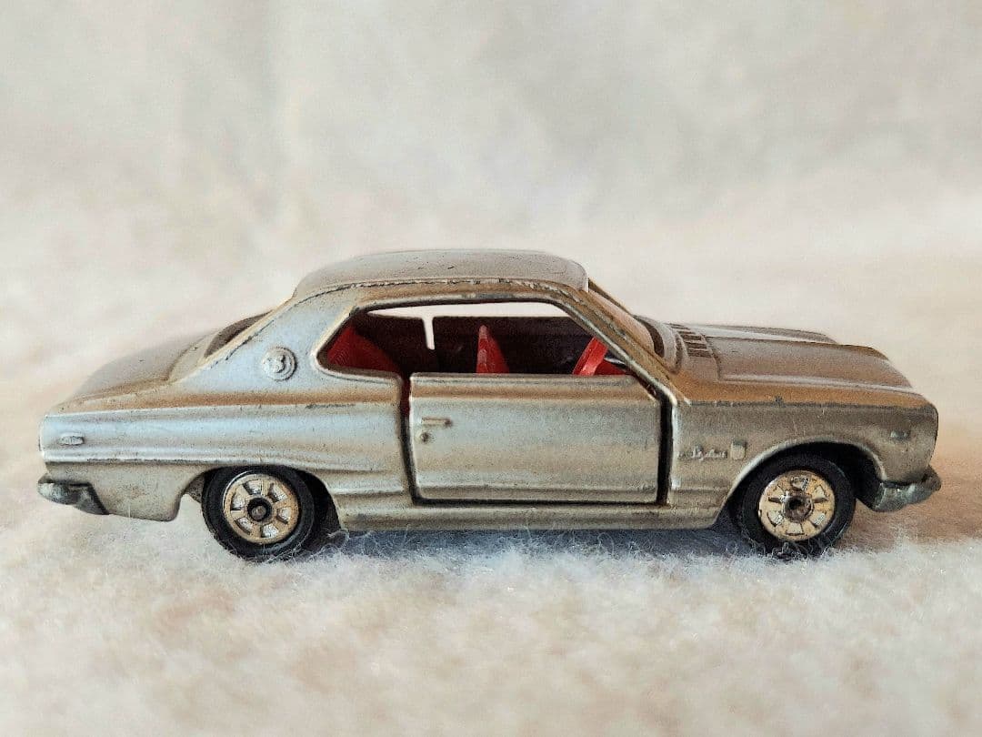 (トミカ日本製) 日産スカイライン2台