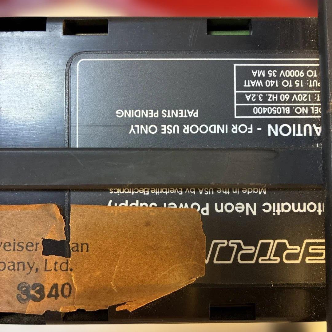 Budweiser バドワイザー　ネオンサイン