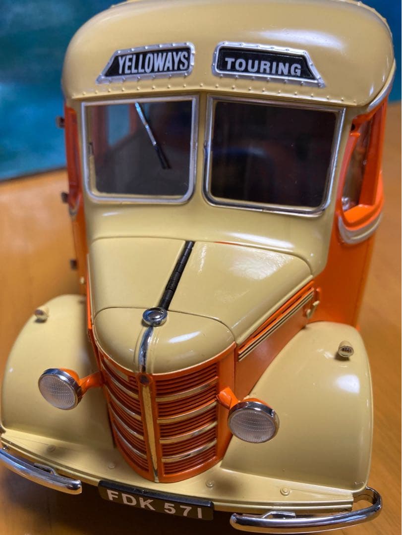 サンスター　ベッドフォード　ミニカー