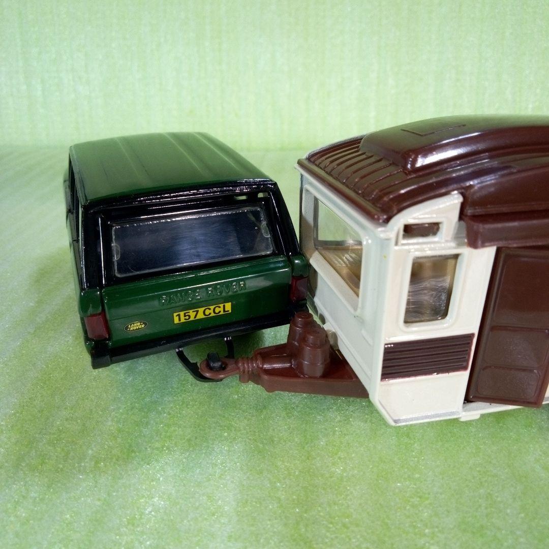 CORGI Collection　RANGE ROVER & CARAVAN