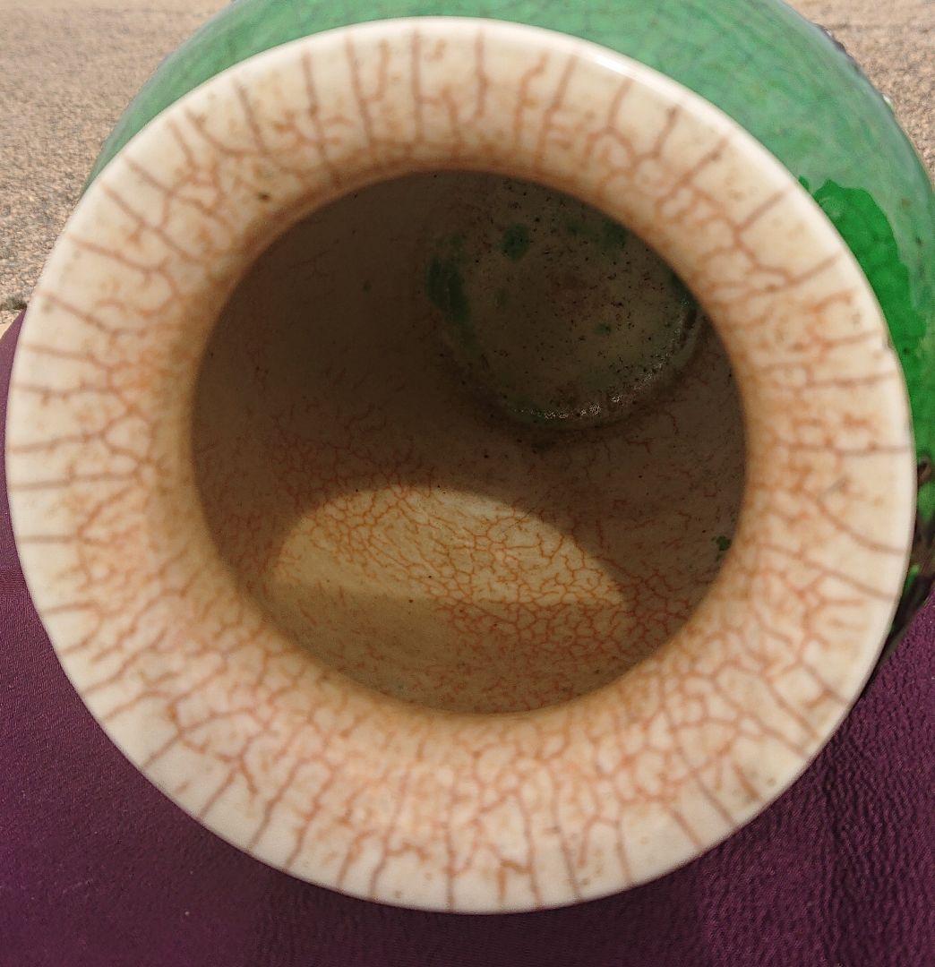 宣徳年製緑釉壺