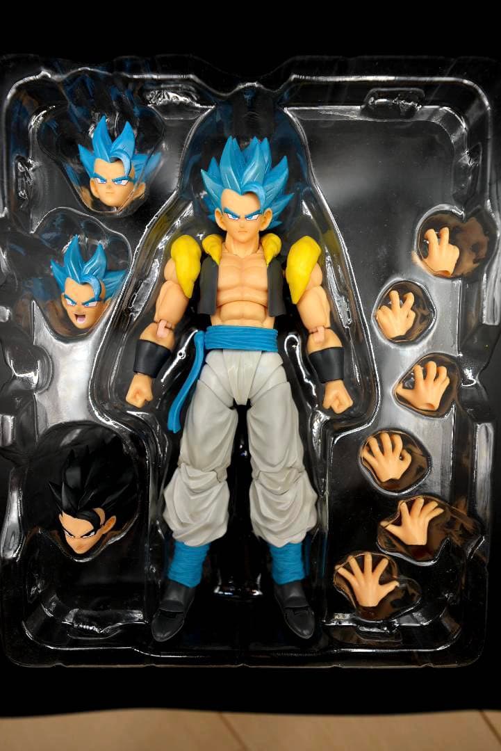 S.H.Figuarts スーパーサイヤ人ゴッドスーパーサイヤ人ゴジータ
