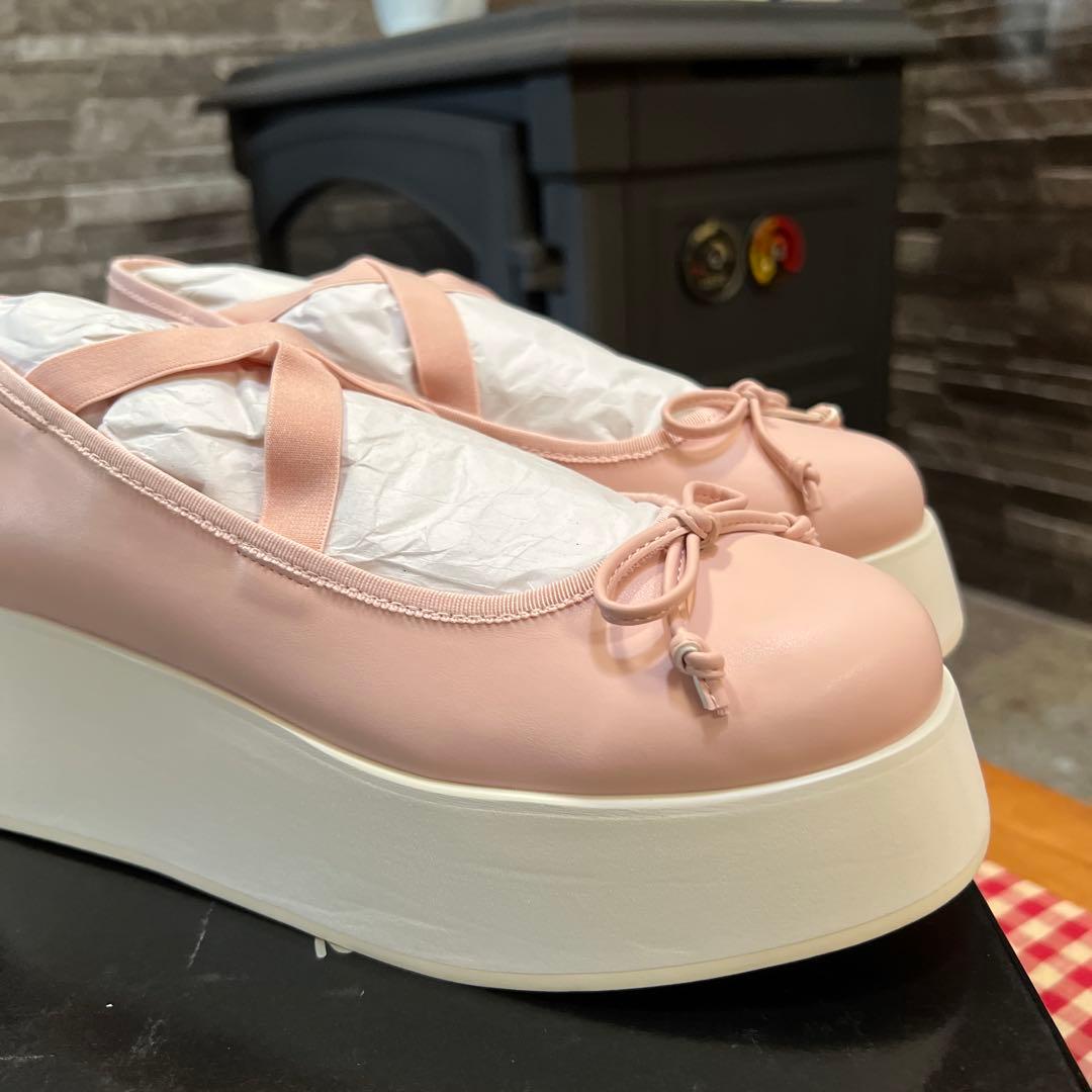 キャンディストリッパーズ、ピンク プラットフォームシューズ