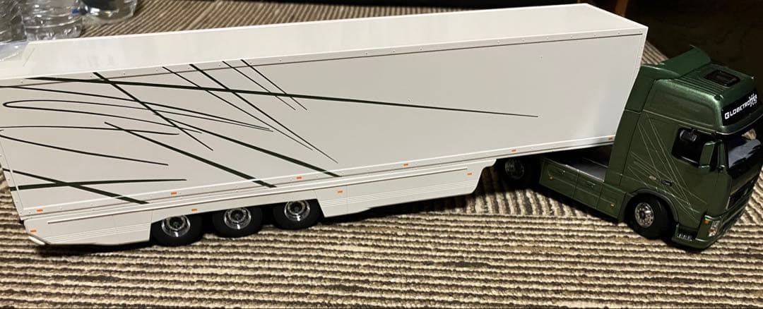 VOLVO FH 16 GLOBETROTTER ミニカー 1/43
