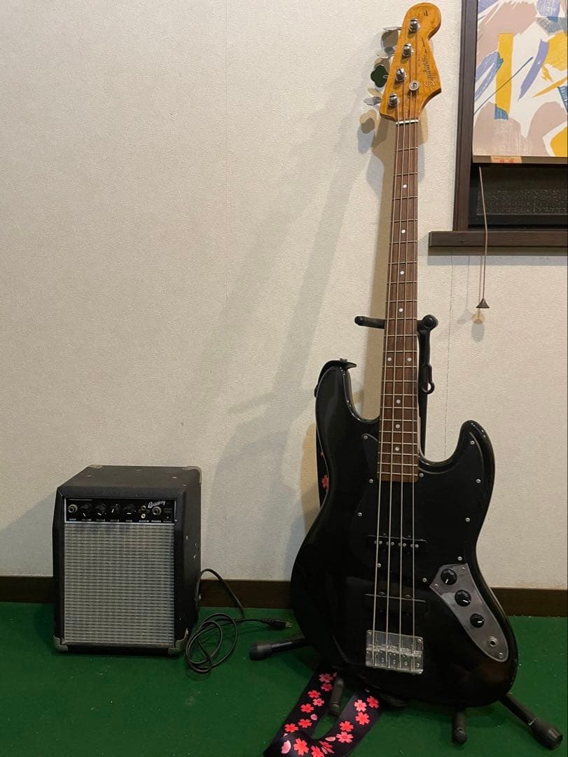 【動作確認済】ジャズベースFendar ピックアップ改造　ストラップ、アンプ付属