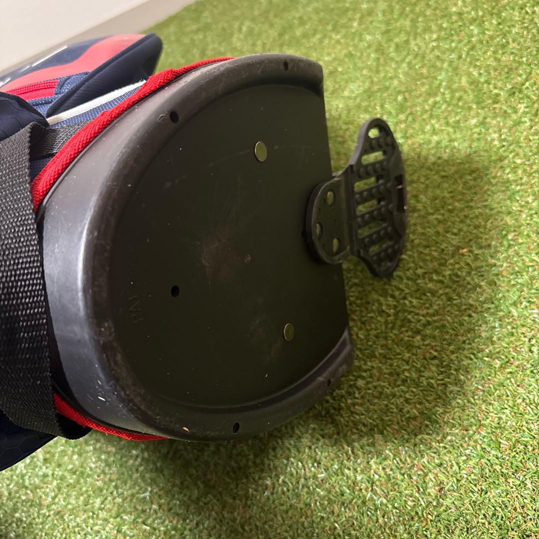 美品! TaylorMade テーラーメイド キャディバッグ スタンド式