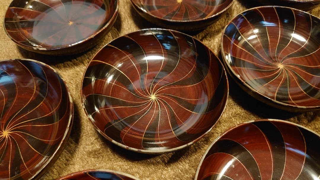 輪島塗　漆器　金蒔絵　蒔絵　ひねり文様　豆皿　菓子皿　１０客