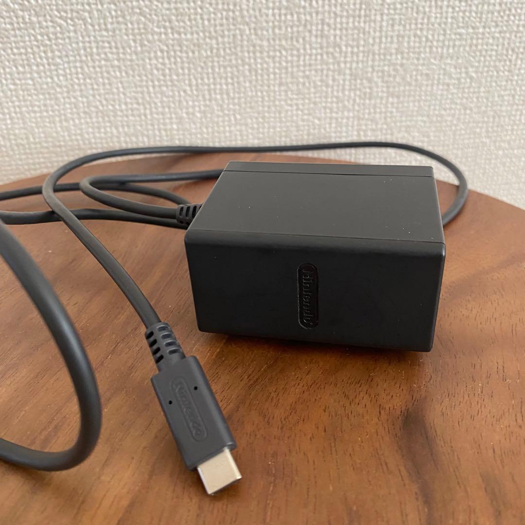 NintendoSwitch 本体　箱無し(HDMIケーブルは純正ではありません