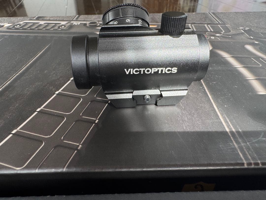 SCORPION mod.M 電動ガン VICTOPTICS付き