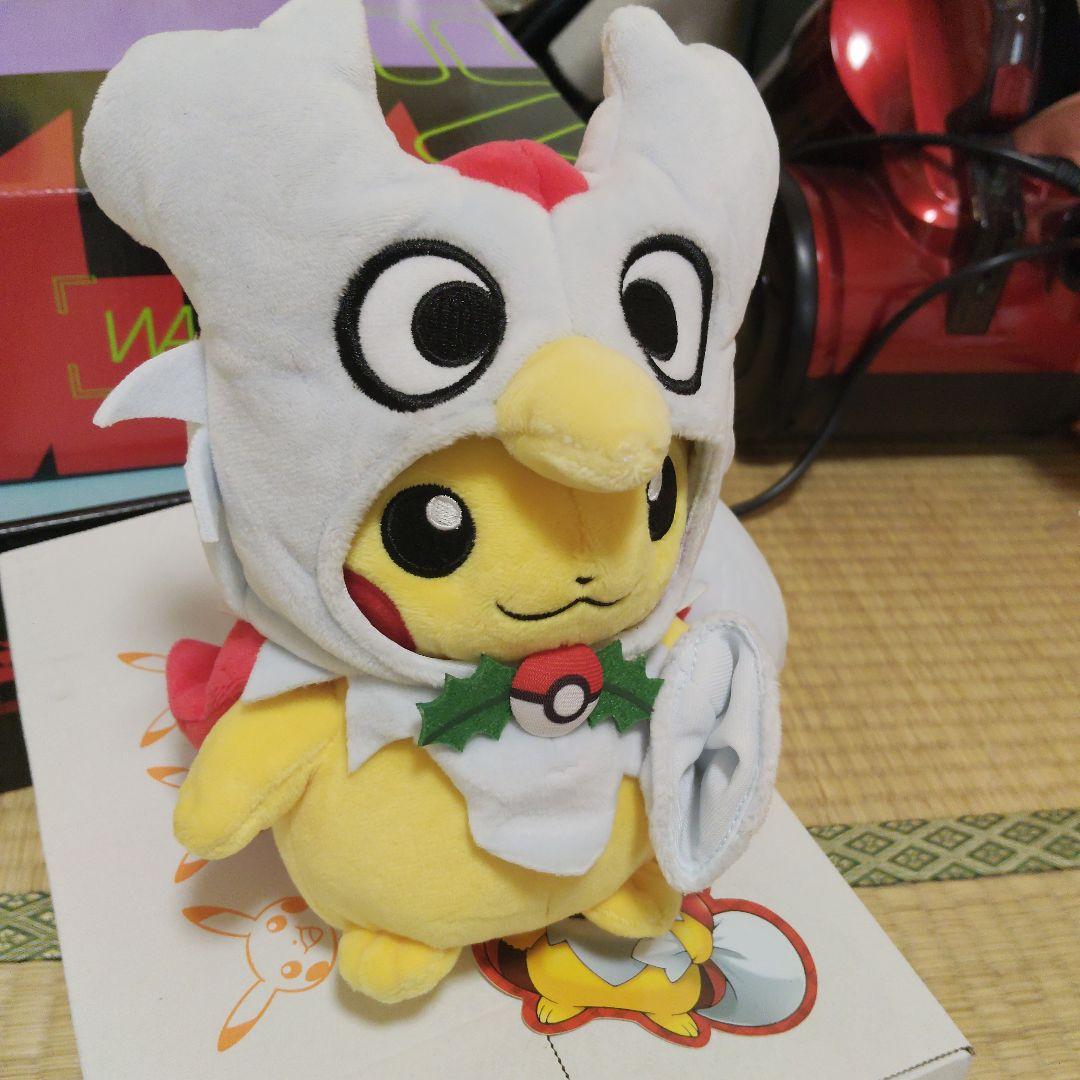 ピカチュウ　デリバード　ポンチョぬいぐるみ