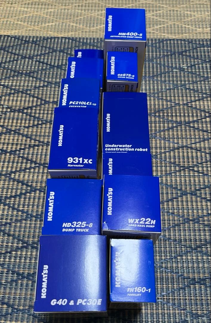 コマツオリジナルミニチュア　建機ミニチュア非売品12個セット