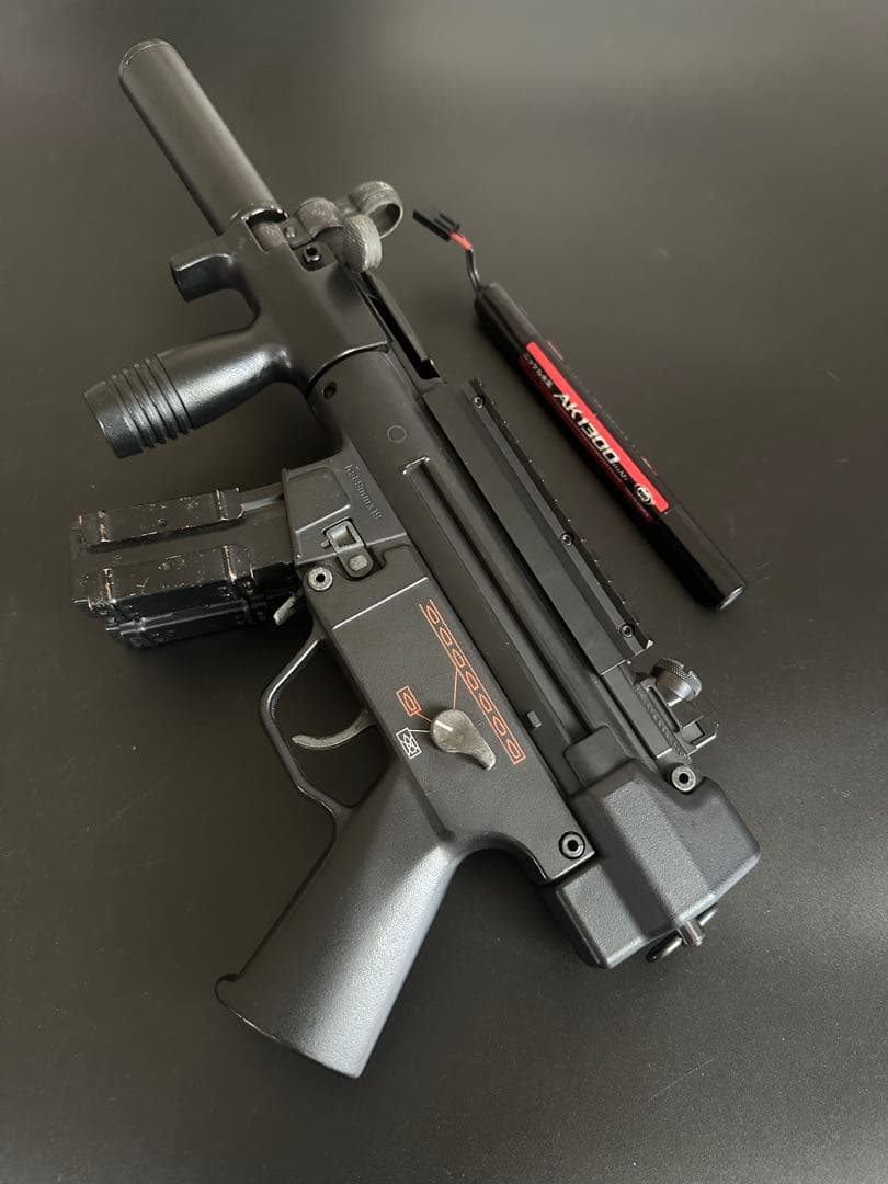 【週末セール】東京マルイHK MP5K HC サプレッサ、バッテリー