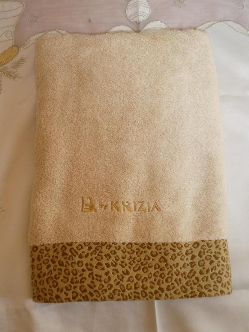 メルカリ便♡クリツィア♡KRIZIA♡バスタオル　ヒョウ柄