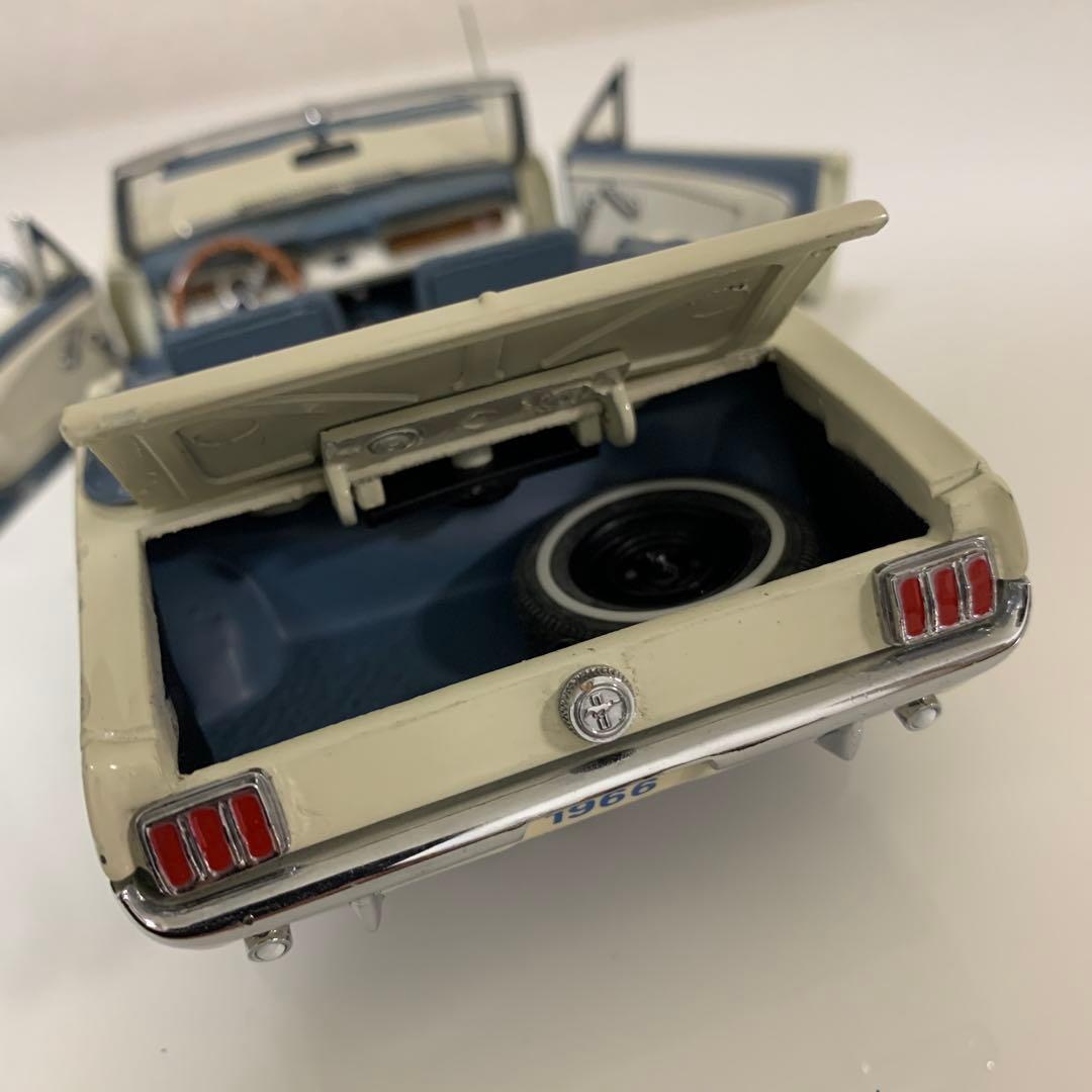 ダンバリーミント製　Danbury mint 1966年型　ムスタング　1/24