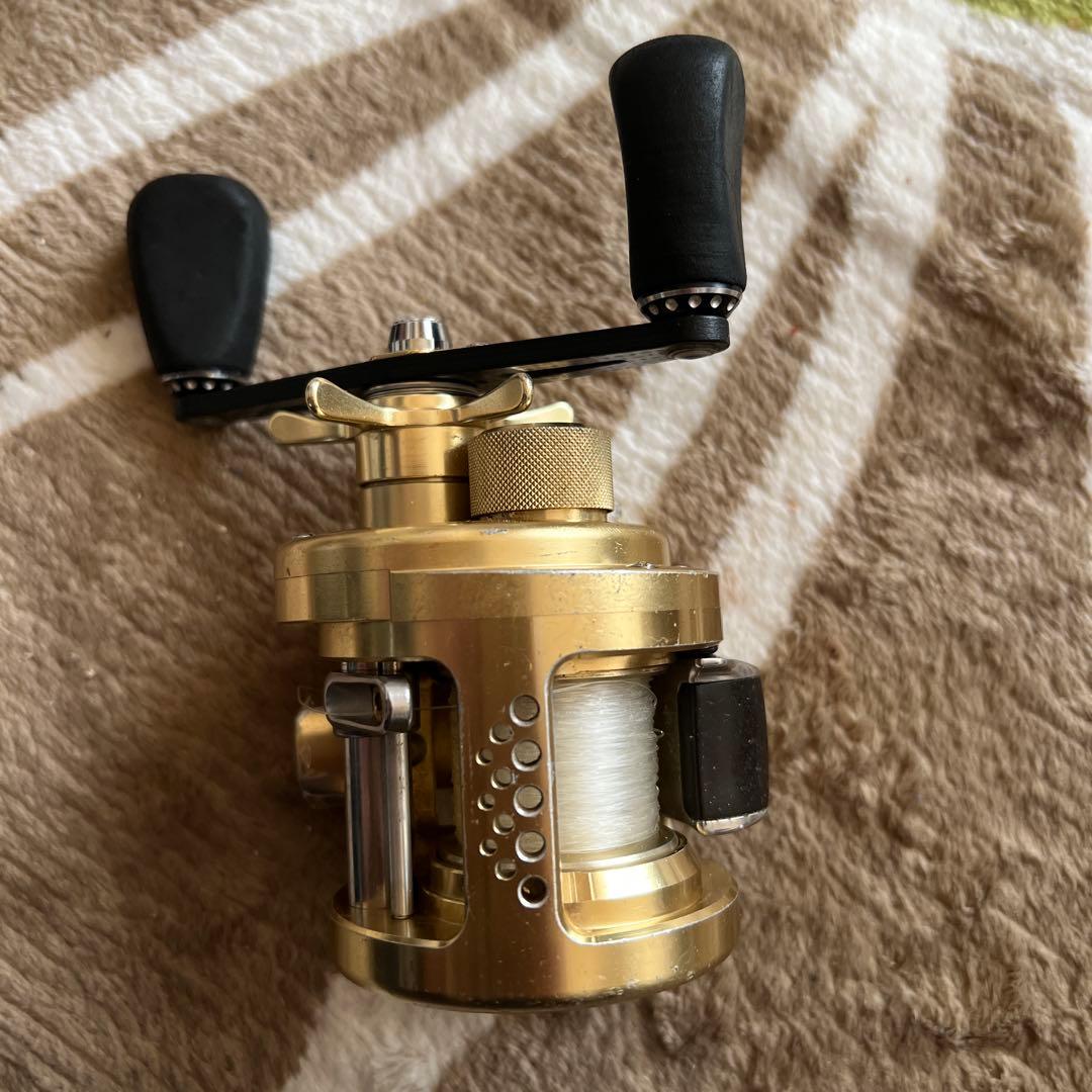 リール SHIMANO CALCUTTA CONQUEST 100