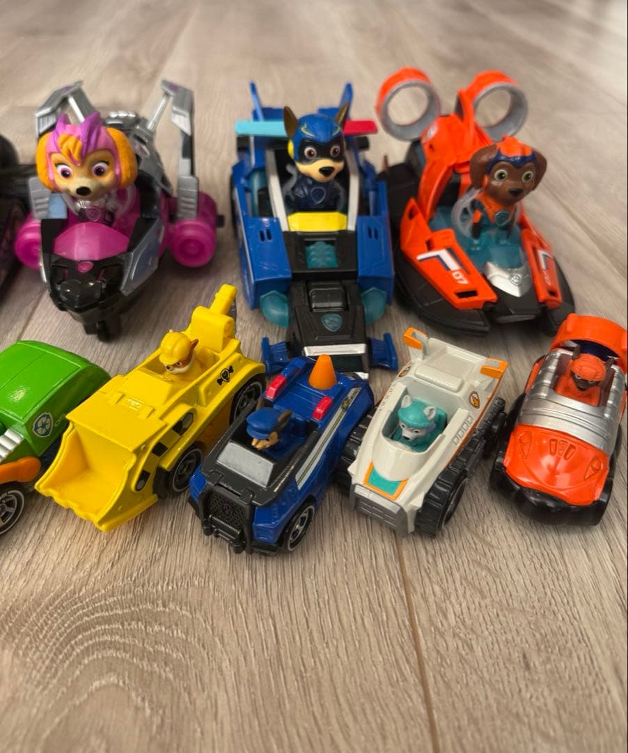 パウパトロールベーシックビーグルセット　フィギュア付き