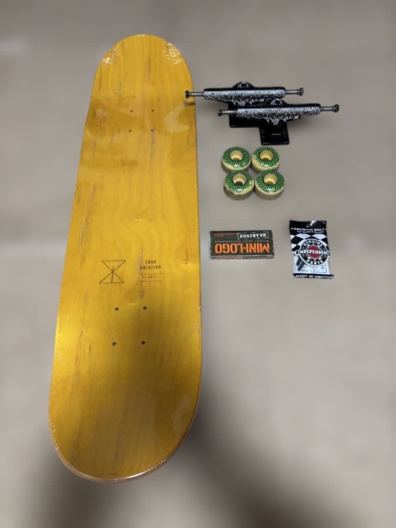 スケートボードコンプリート　8.375 インディペンデント