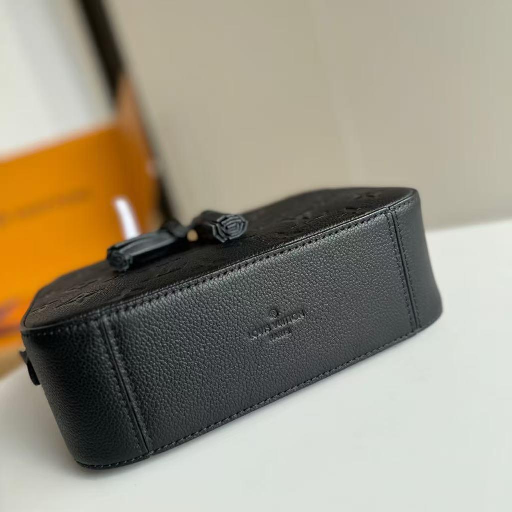 極美品ルイヴィトンモノグラムアンプラント サントンジュM44593