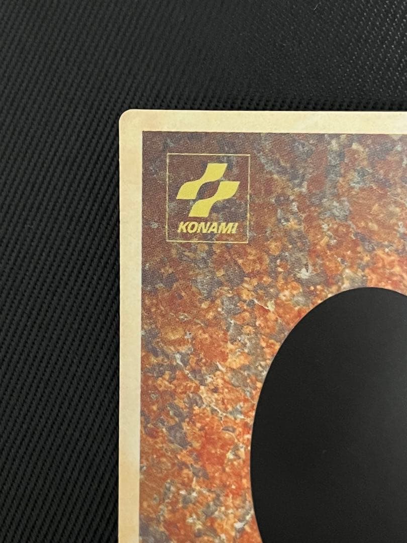 遊戯王　BEWドラゴン　青眼の白龍　モンスターカプセル ブリードバトル