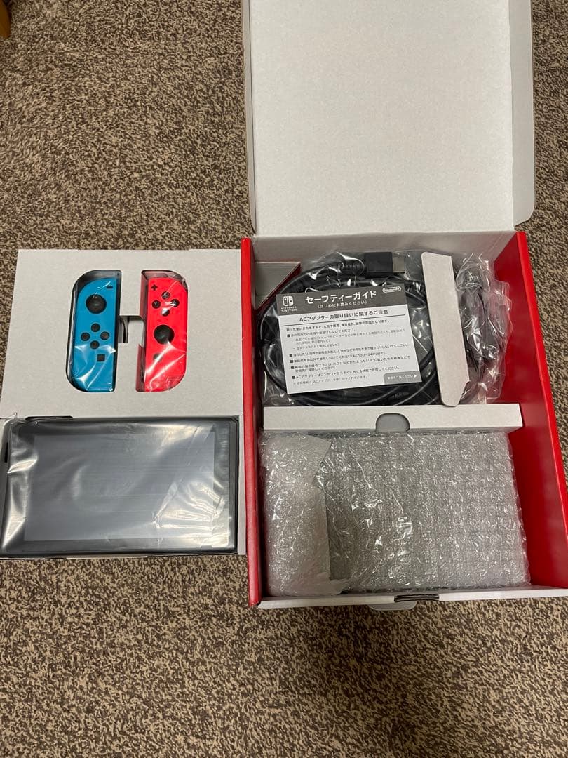 Nintendo Switch ネオンブルー/ネオンレッド