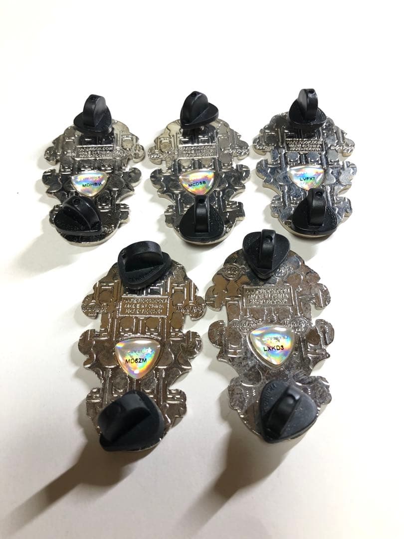 ハードロックカフェ　ギターヘッドピンバッジ5個セット