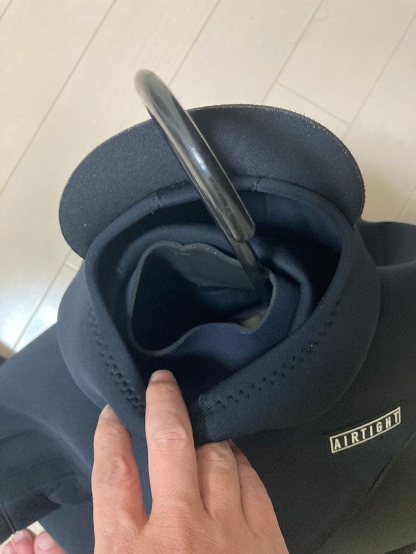 【AIRTIGHT】エアタイトウェットスーツ　セミドライ　フード付き　L