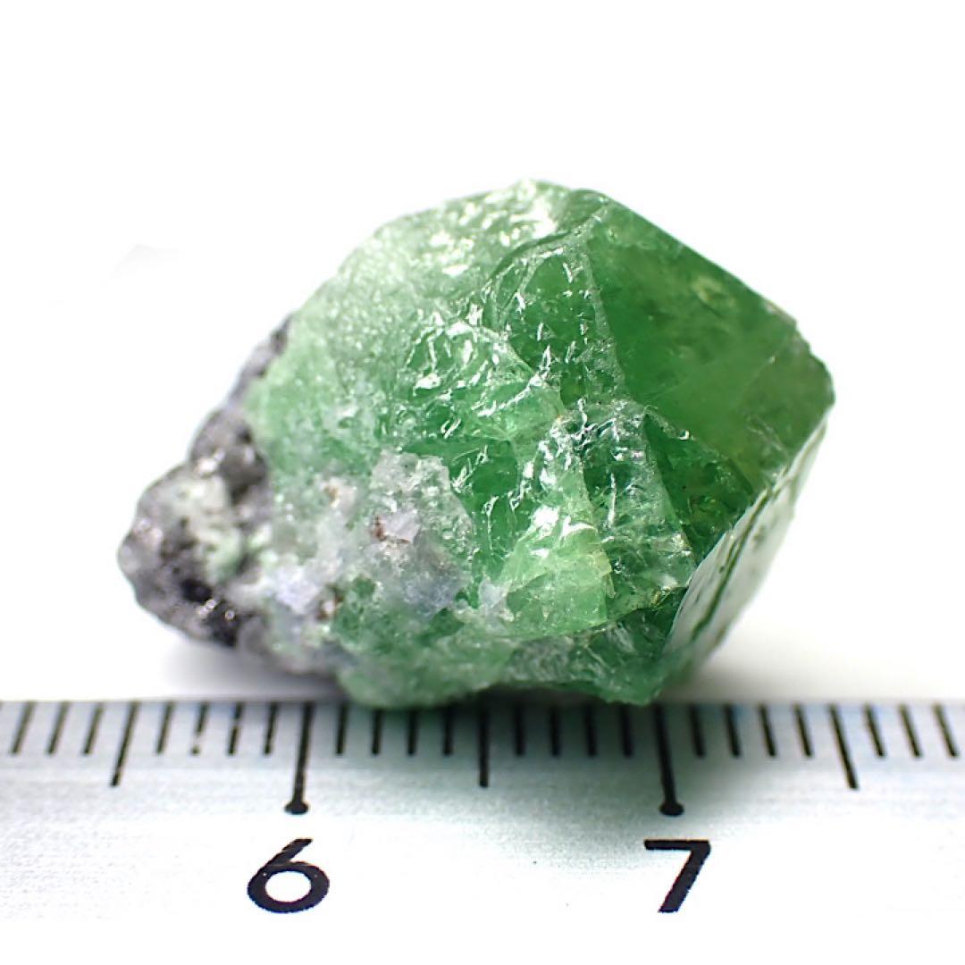 【タンザニア/メレラニ産】ツァボライト原石