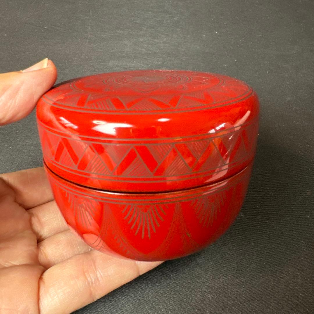 F56 送料無料　棗　キンマ彫沈金　平棗　光峰　木箱　茶道　朱漆塗　工芸品