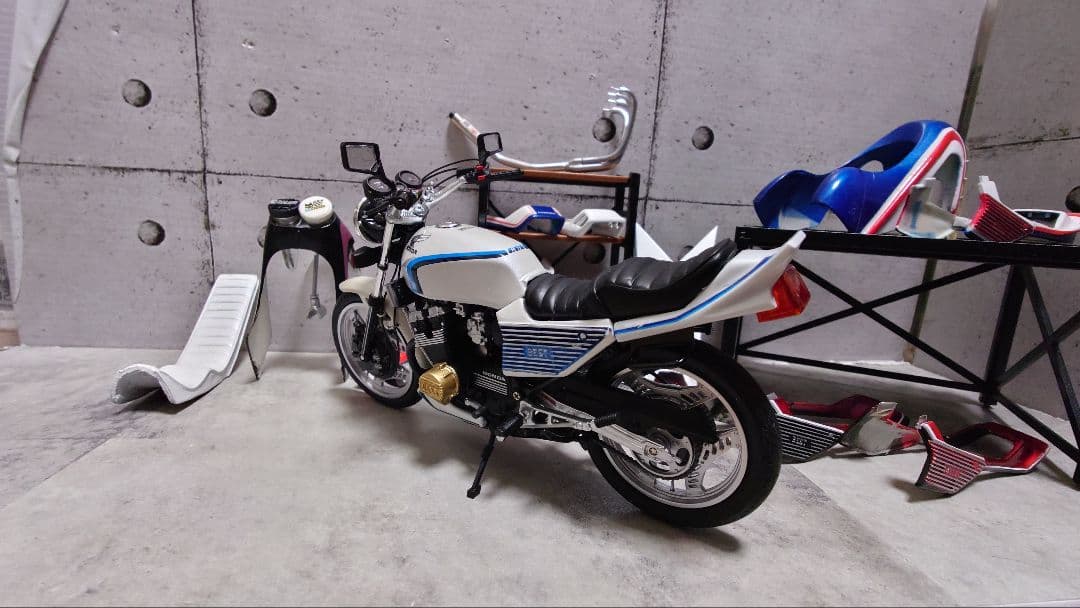 1/12完成品CBX400F 550カラーカスタム