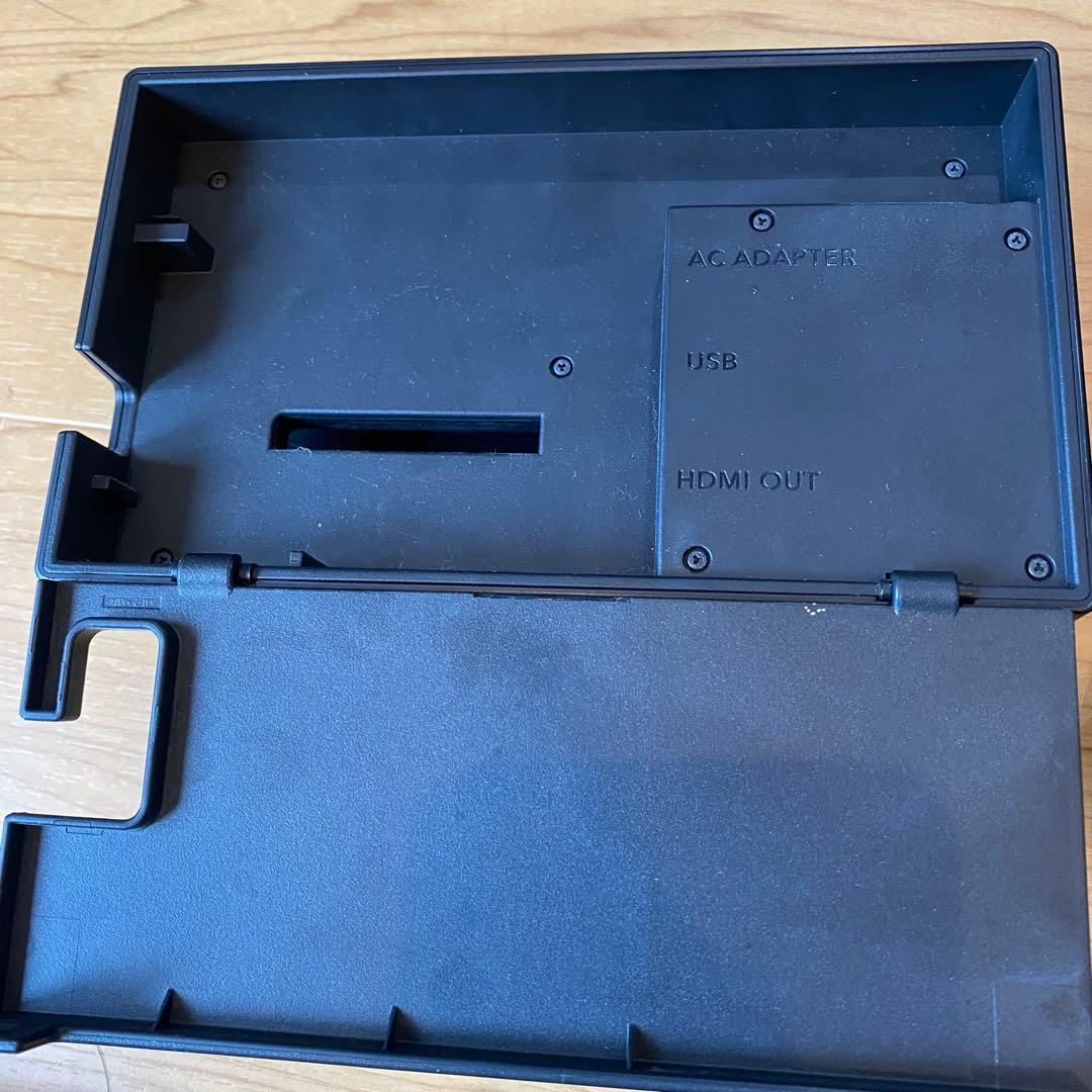 Nintendo Switch 本体 + ドック + ケーブルセット