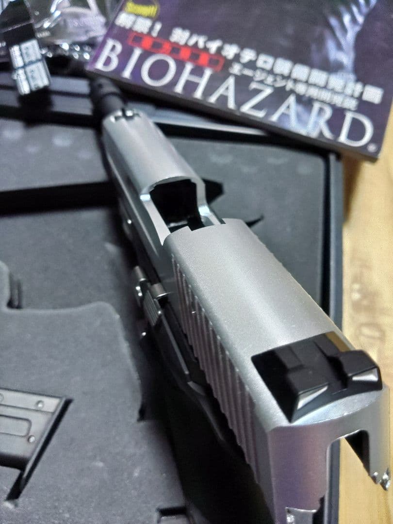 東京マルイ　センチネル ナイン　レオンモデル　バイオハザード　特集雑誌付き