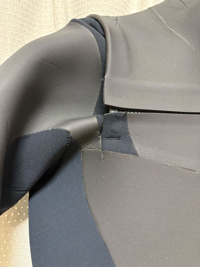 BILABONG(ビラボン)5×3mm セミドライト メンズMLサイズ