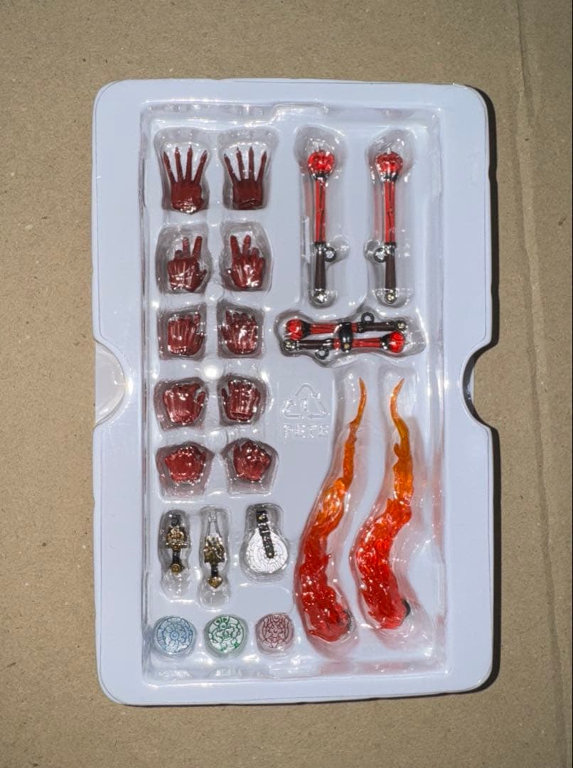 S.H.Figuarts 真骨彫製法 仮面ライダー響鬼 紅