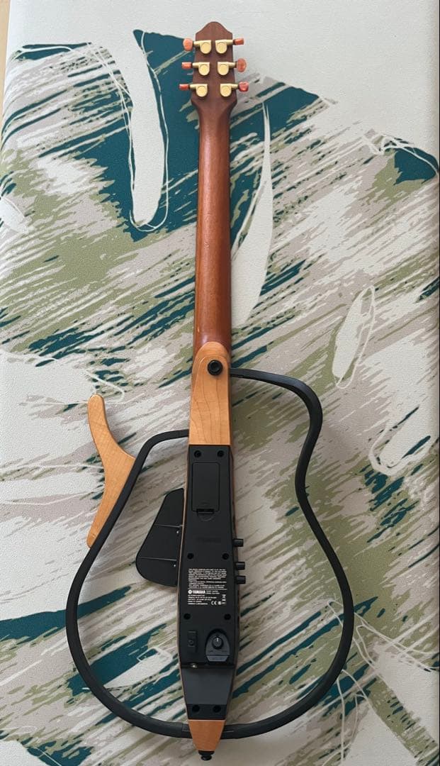 Yamaha SLG-100S サイレントギター