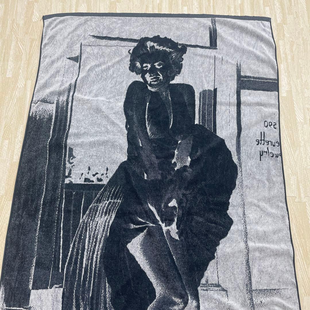 マリリンモンロー バスタオル マリリン モンロー 中古 7年目の浮気